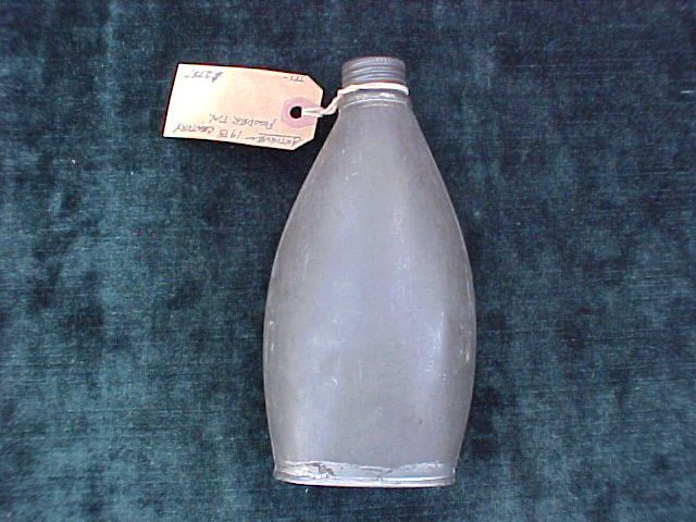 Black Powder Tin (Container) from Large 60 Year Amassed Collection, Most Purchased From Bannerman's in the 1920's, #2397 Powder Flasks - Image 2