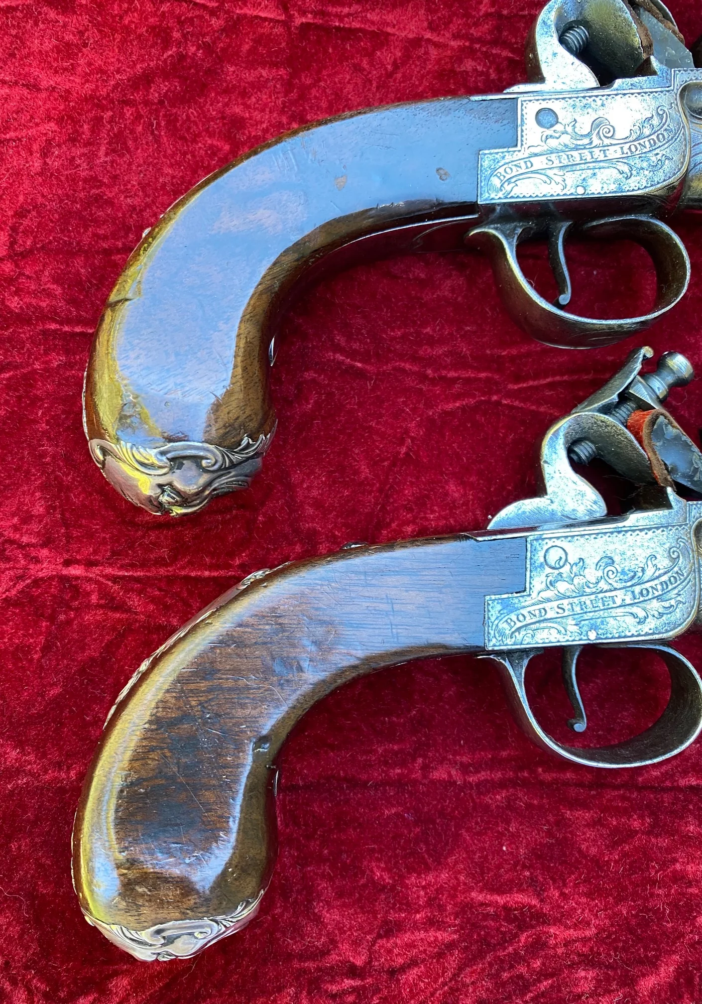 A Fantastic American Revolutionary War Period Cased Pair of English Silver Mounted Box-Lock Flintlock Cannon Barrel Pistols by GRIFFIN, LONDON - Image 18