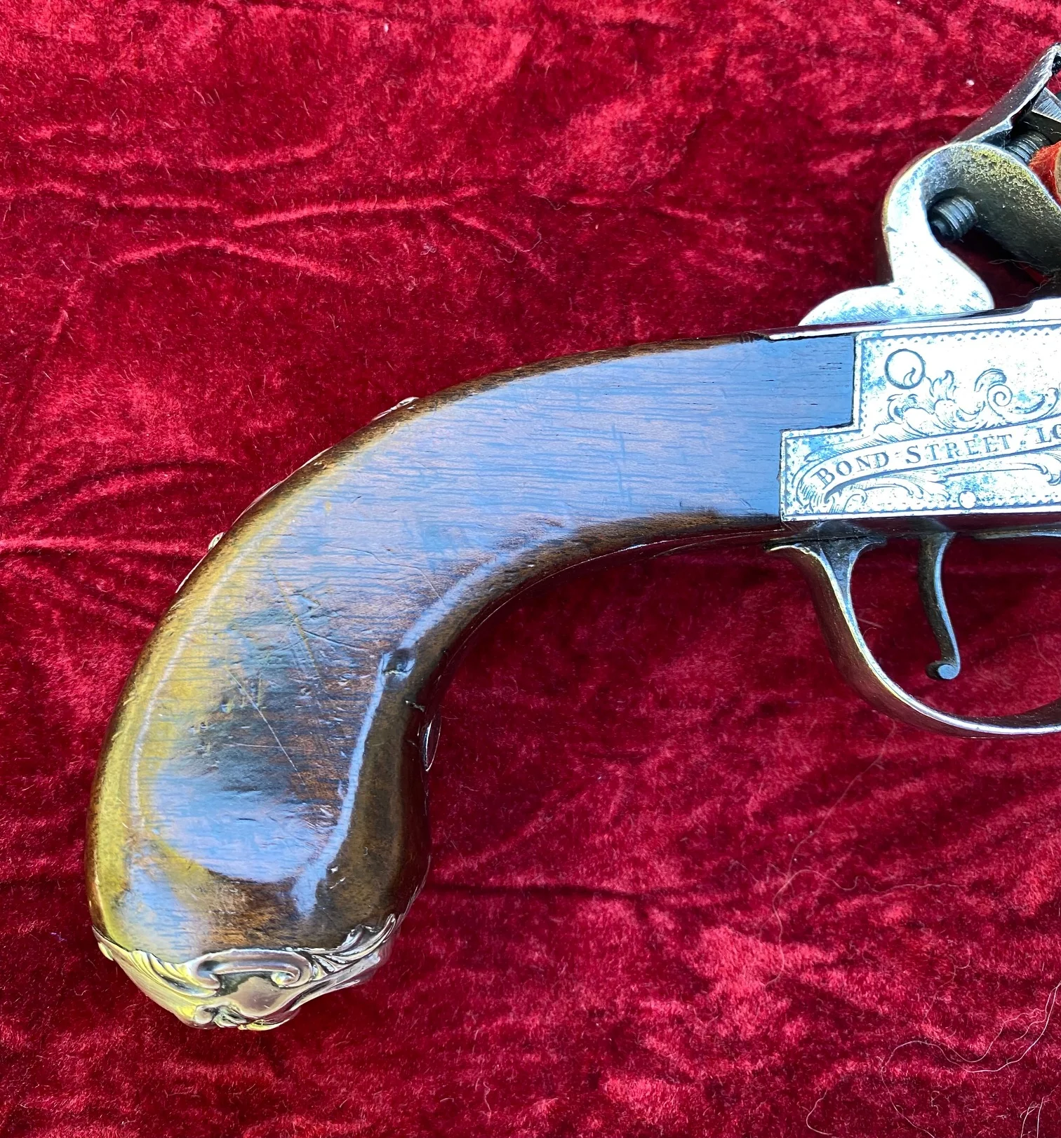 A Fantastic American Revolutionary War Period Cased Pair of English Silver Mounted Box-Lock Flintlock Cannon Barrel Pistols by GRIFFIN, LONDON - Image 26