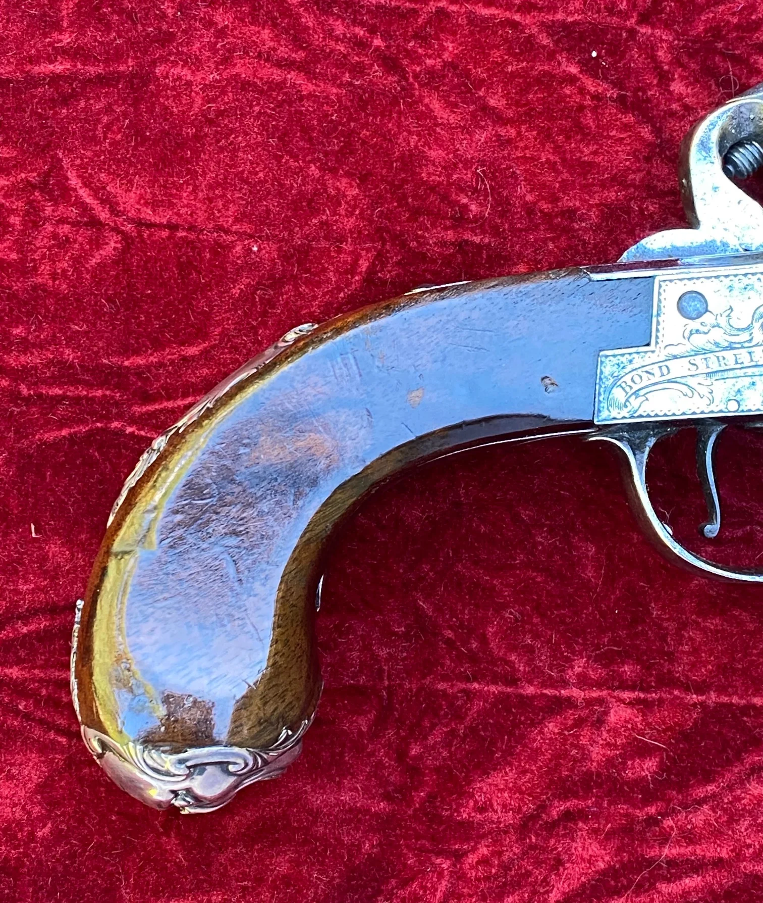 A Fantastic American Revolutionary War Period Cased Pair of English Silver Mounted Box-Lock Flintlock Cannon Barrel Pistols by GRIFFIN, LONDON - Image 38