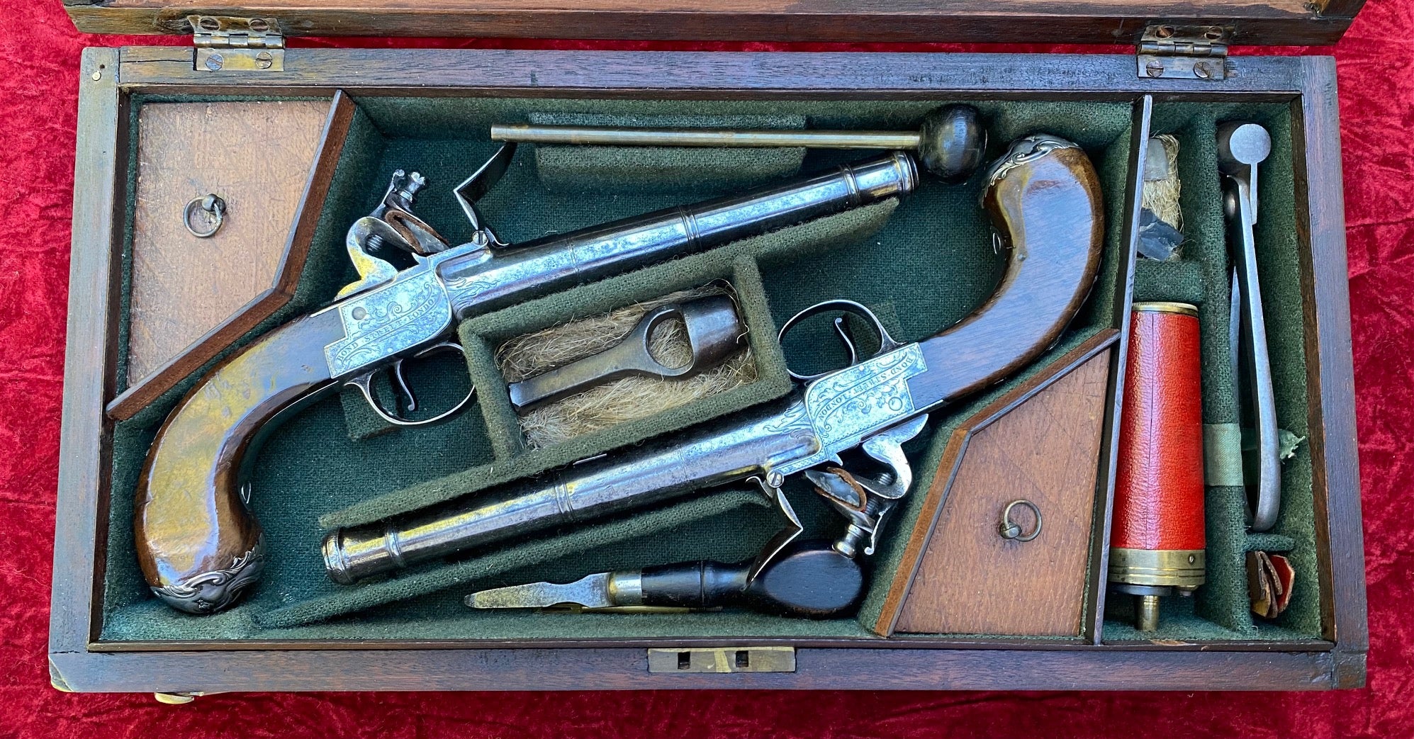 A Fantastic American Revolutionary War Period Cased Pair of English Silver Mounted Box-Lock Flintlock Cannon Barrel Pistols by GRIFFIN, LONDON - Image 4