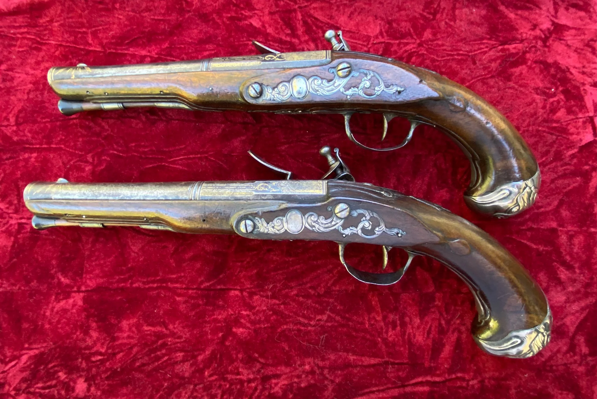 A Fantastic Revolutionary War Period Cased Pair of French Silver Mounted "Birds Head" Flintlock Pistols by PEYRET - DUMAREST - Image 18