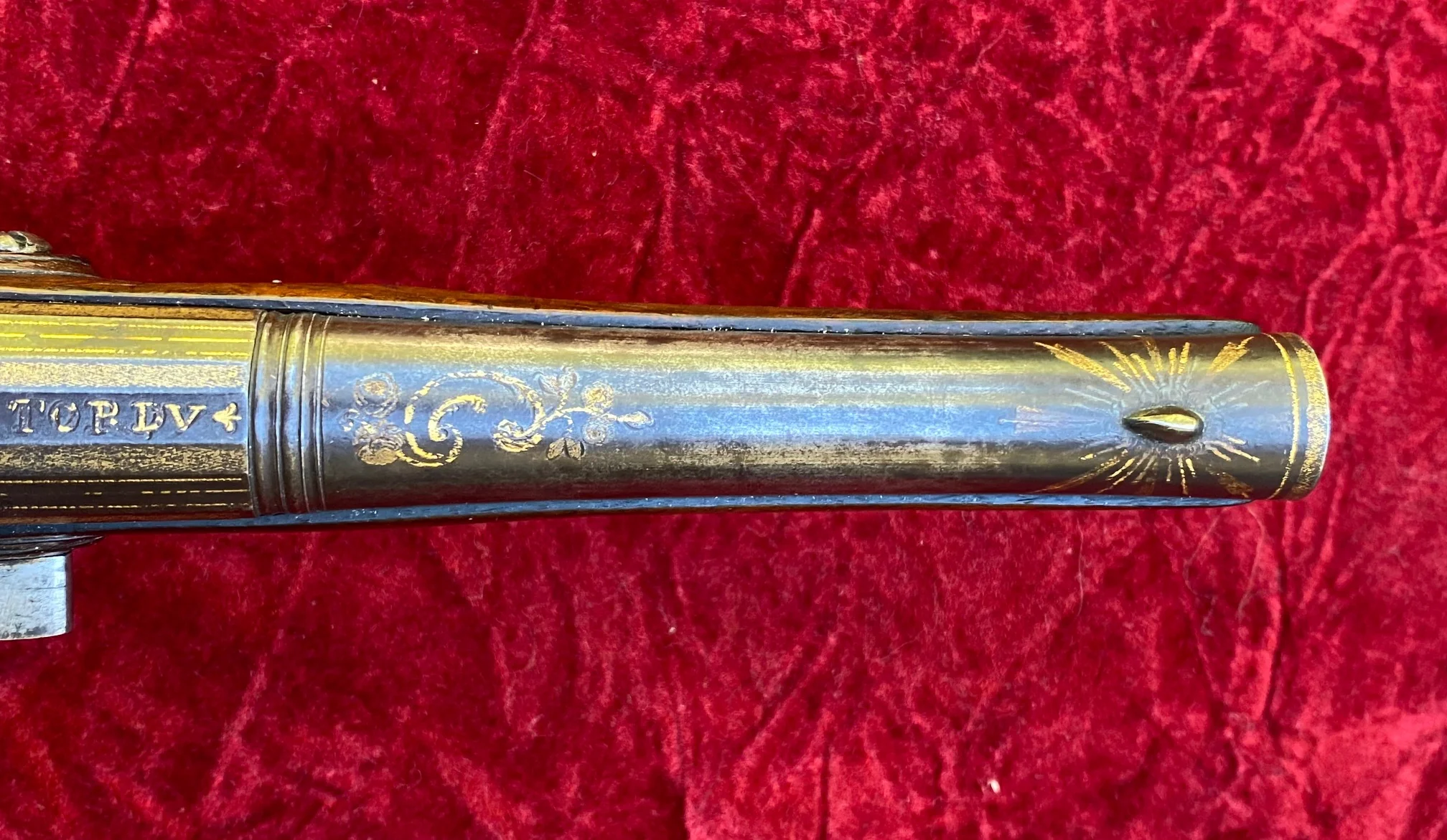 A Fantastic Revolutionary War Period Cased Pair of French Silver Mounted "Birds Head" Flintlock Pistols by PEYRET - DUMAREST - Image 32