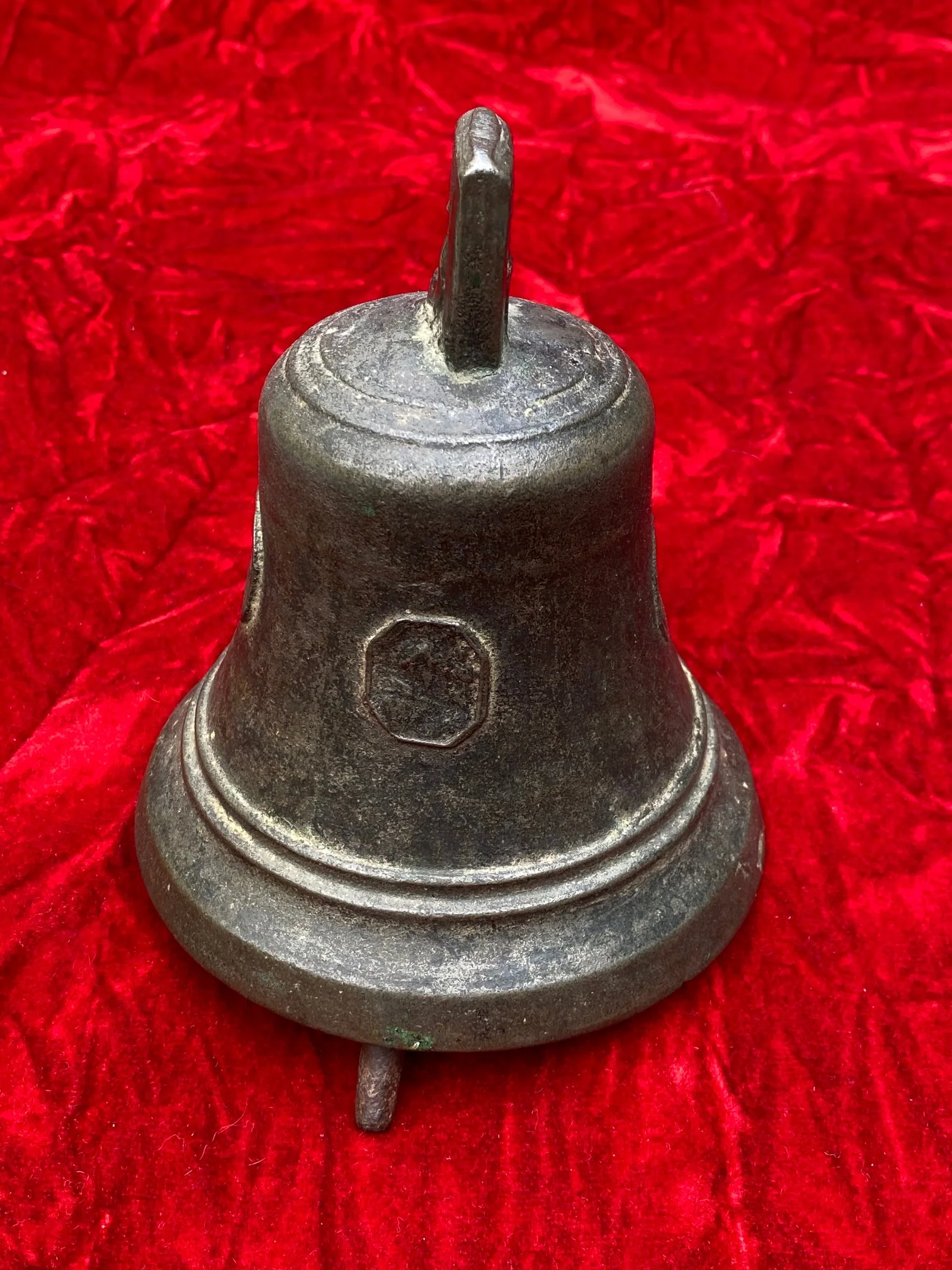 A Very Interesting & RARE Antique 17th-18th Century European Bronze Bell - Image 8