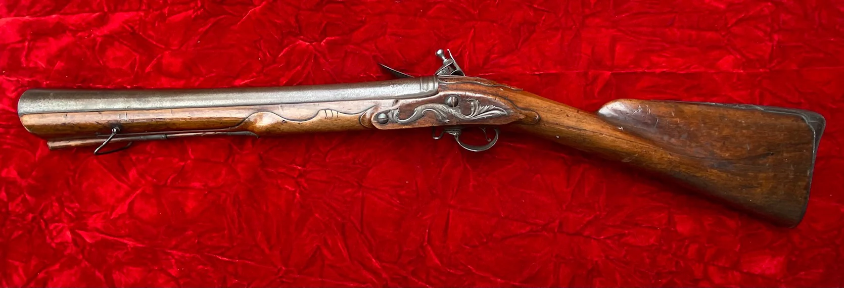 An Extremely Fine & Rare late 17th Century English Iron Barrel Flintlock Blunderbuss by James HARRISON - Image 14