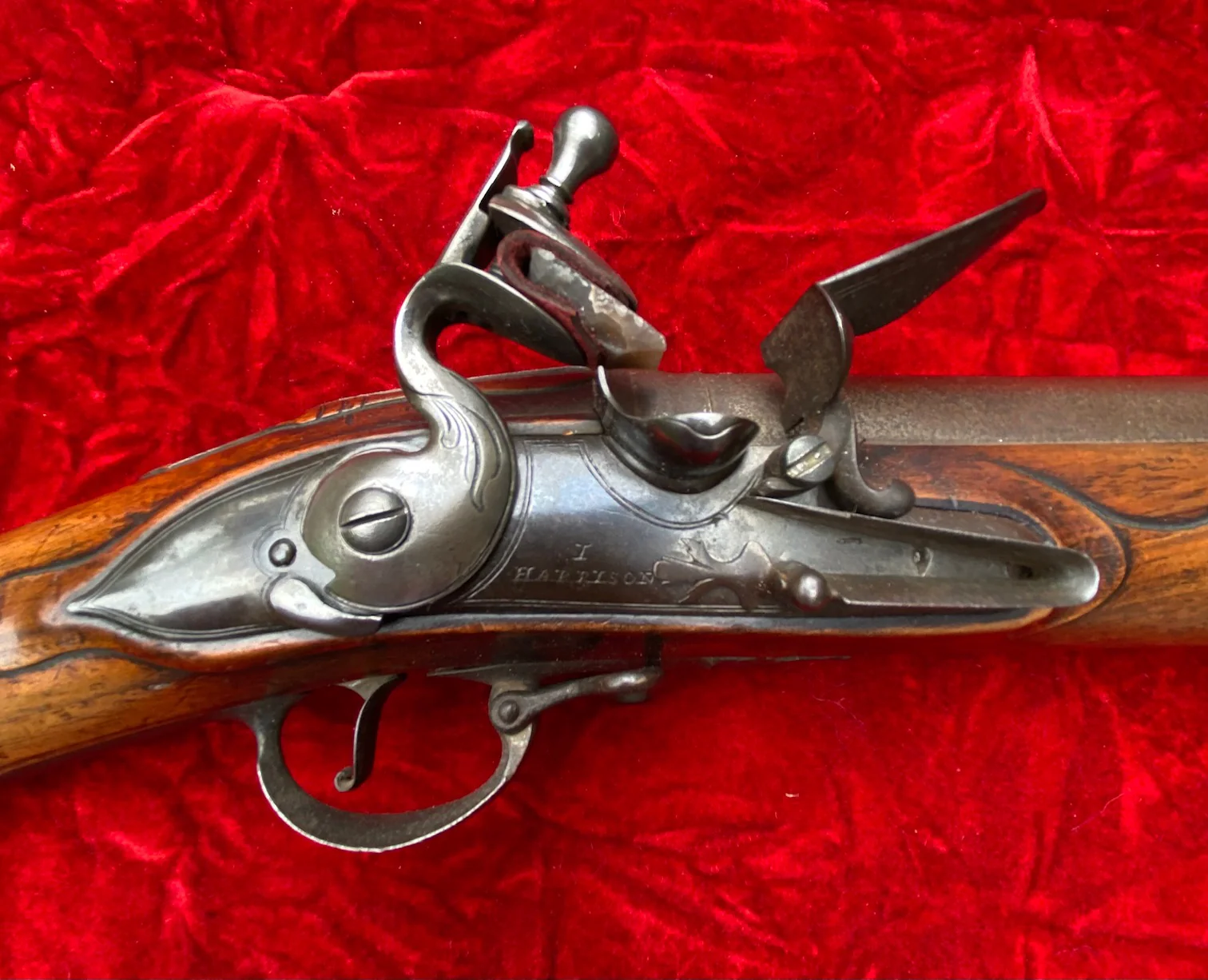 An Extremely Fine & Rare late 17th Century English Iron Barrel Flintlock Blunderbuss by James HARRISON - Image 2