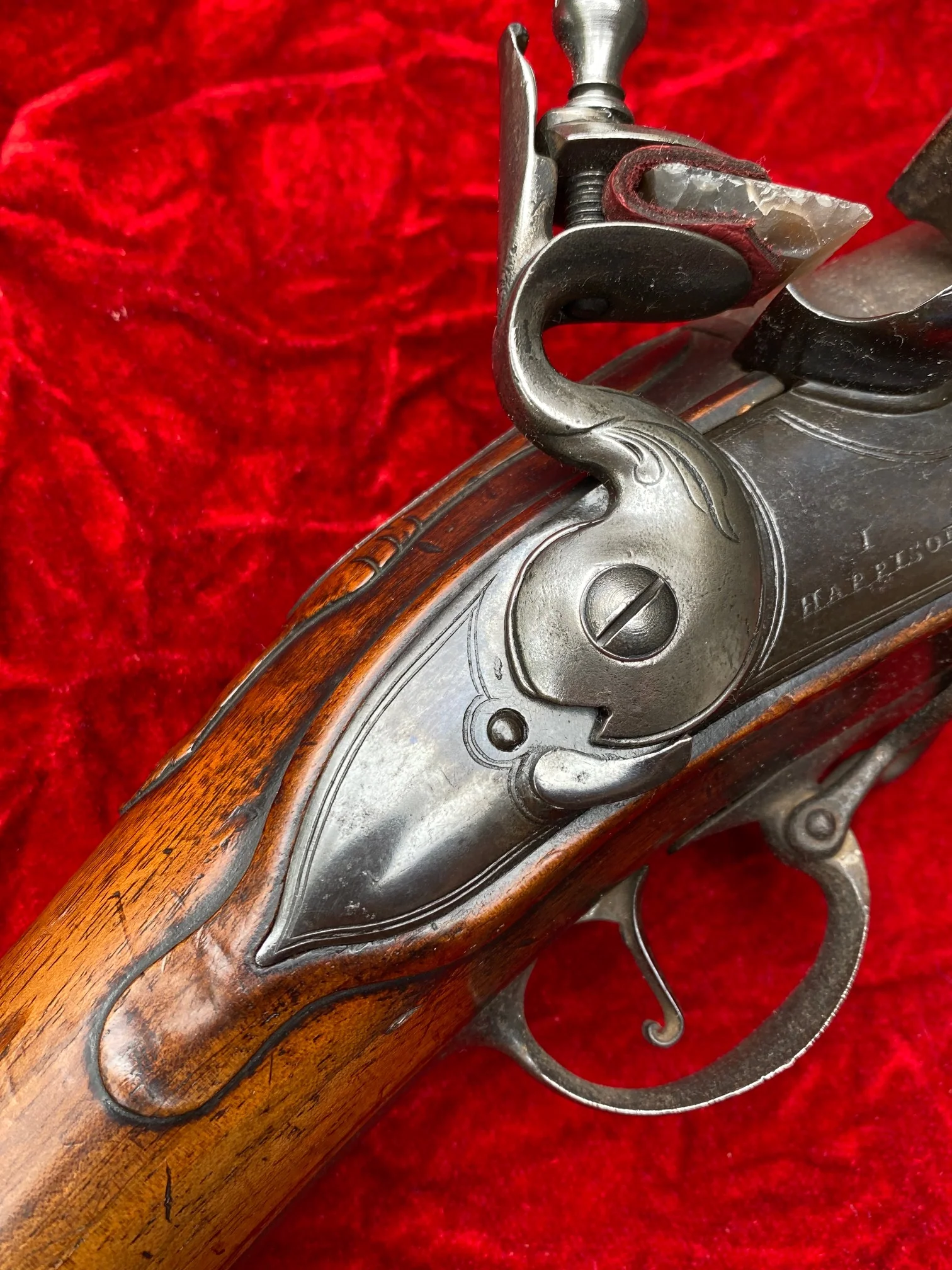 An Extremely Fine & Rare late 17th Century English Iron Barrel Flintlock Blunderbuss by James HARRISON - Image 4