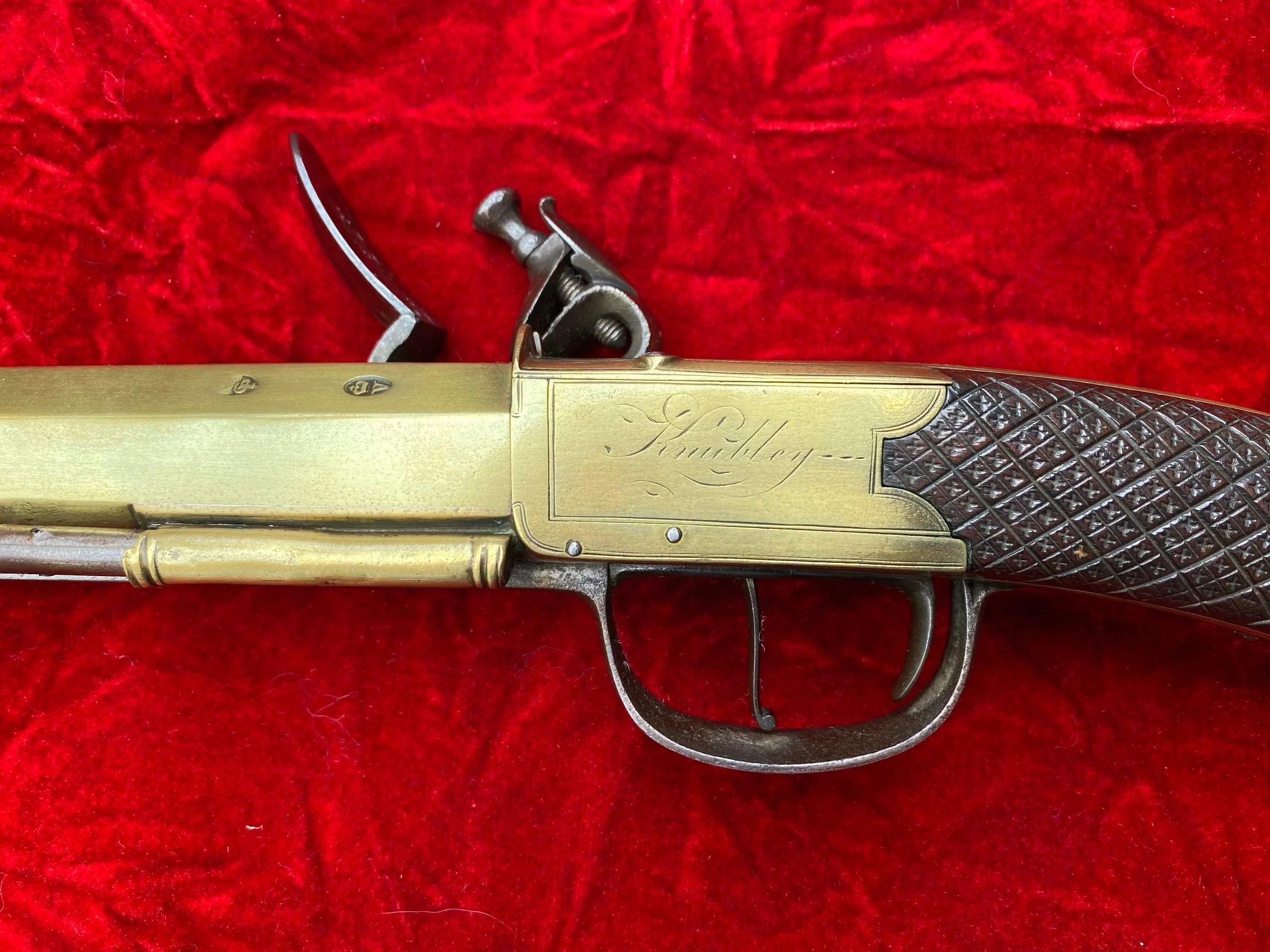 An Extremely Rare and SUBURB Revolutionary War Period British Brass Barrel Flintlock Blunderbuss with spring bayonet by KNUBLEY, LONDON - Image 12