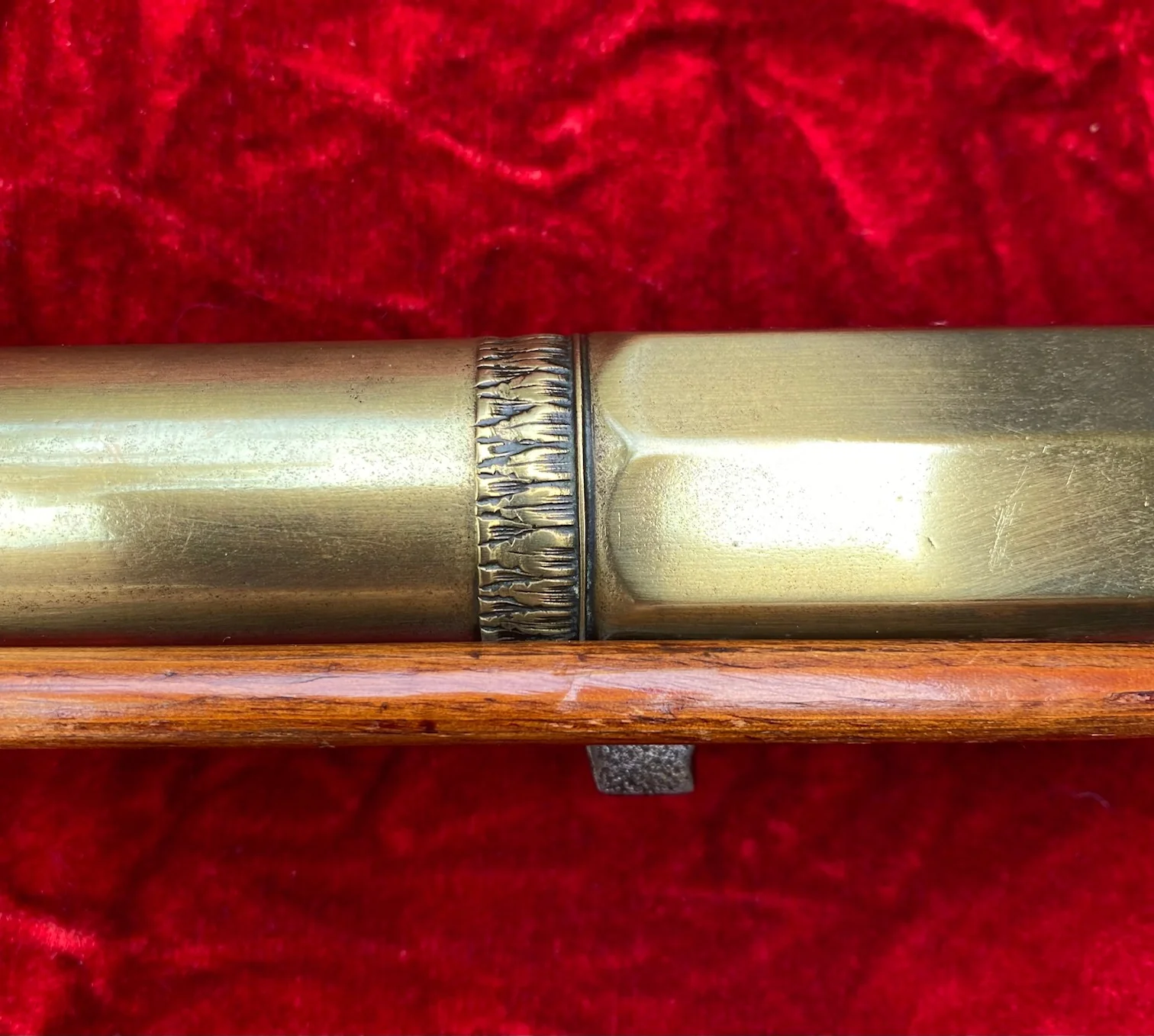 An Extremely Rare and SUBURB Revolutionary War Period British Brass Barrel Flintlock Blunderbuss with spring bayonet by KNUBLEY, LONDON - Image 15