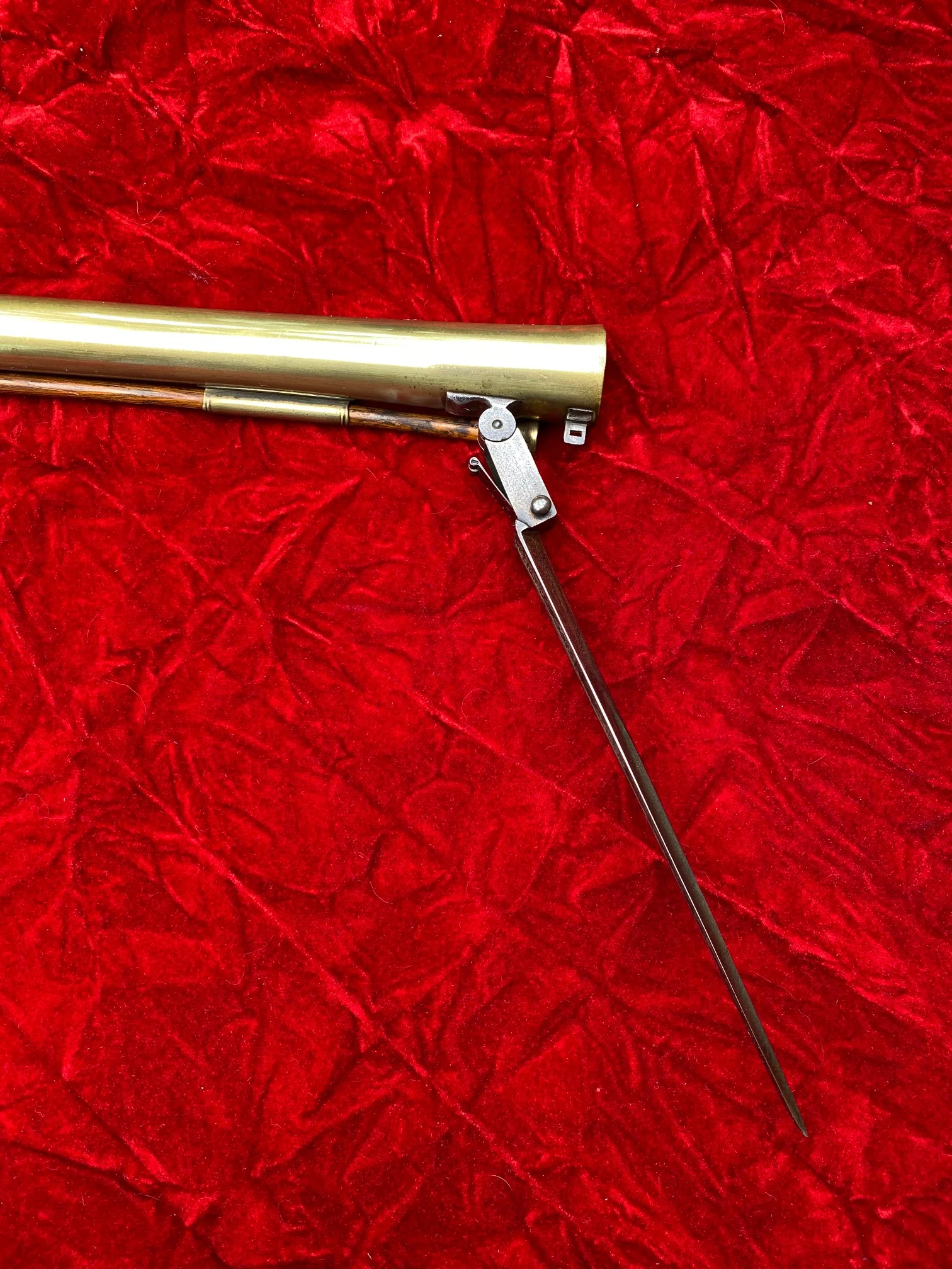 An Extremely Rare and SUBURB Revolutionary War Period British Brass Barrel Flintlock Blunderbuss with spring bayonet by KNUBLEY, LONDON - Image 22
