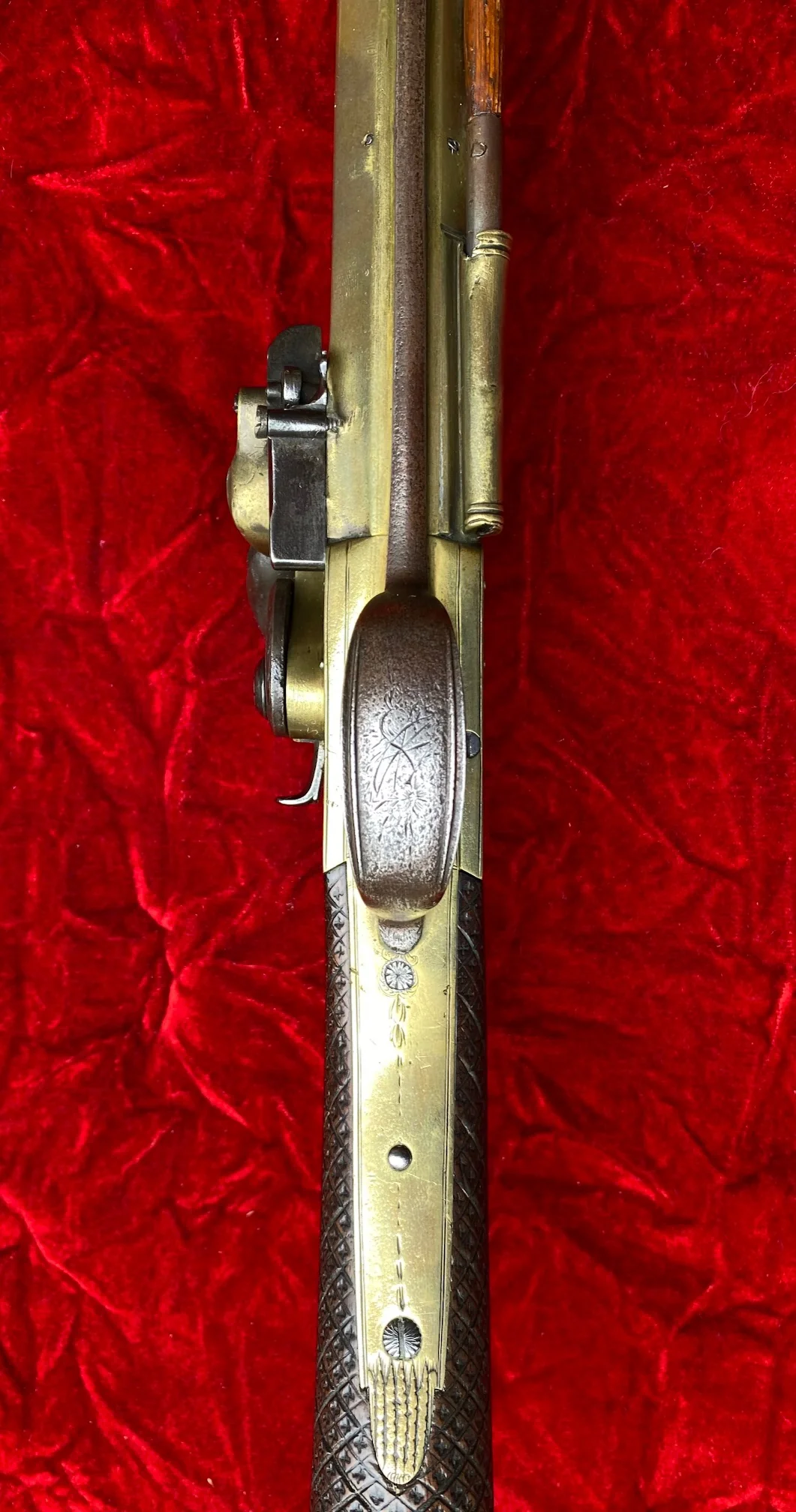 An Extremely Rare and SUBURB Revolutionary War Period British Brass Barrel Flintlock Blunderbuss with spring bayonet by KNUBLEY, LONDON - Image 7