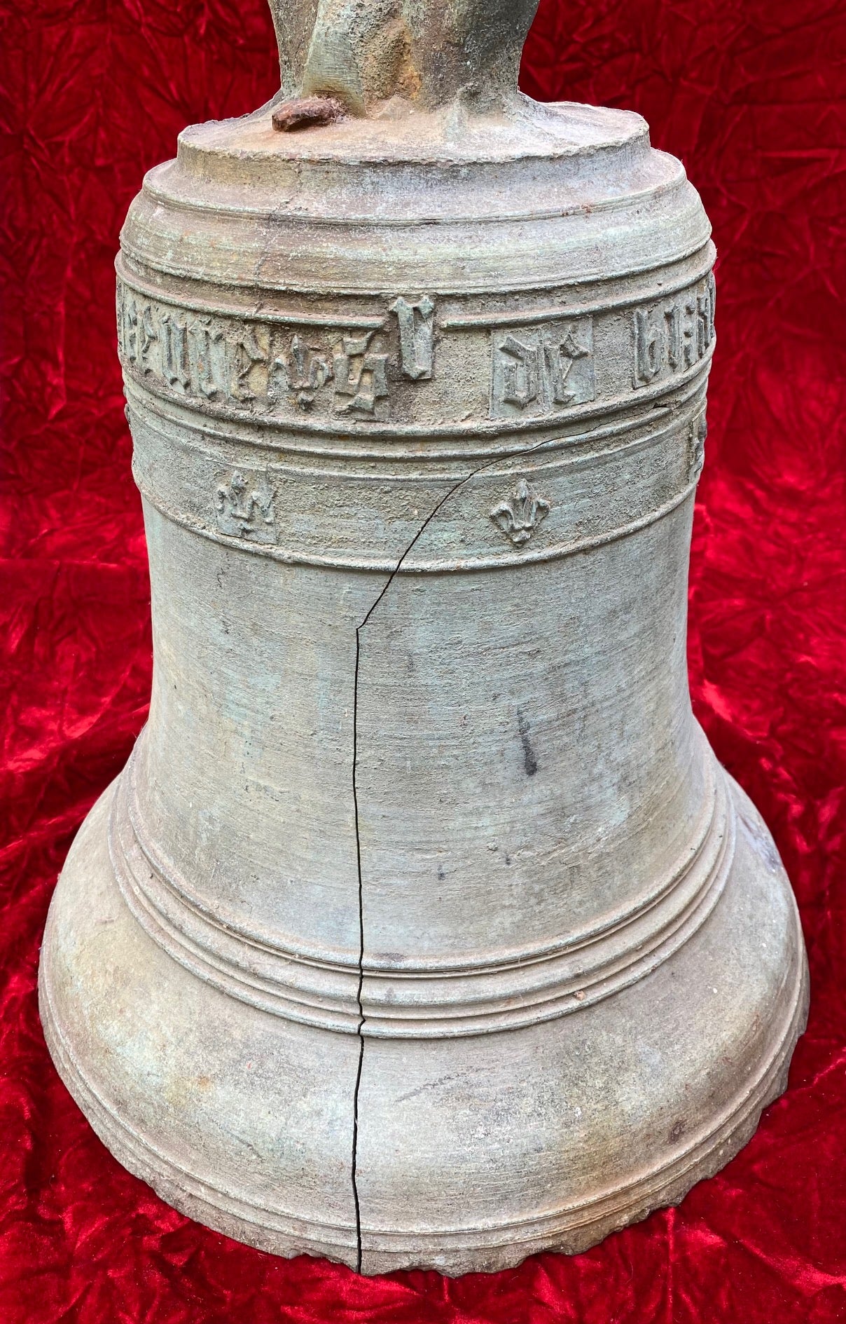 A Very Interesting & RARE Large Antique 17th-18th Century European Bronze Bell - Image 5