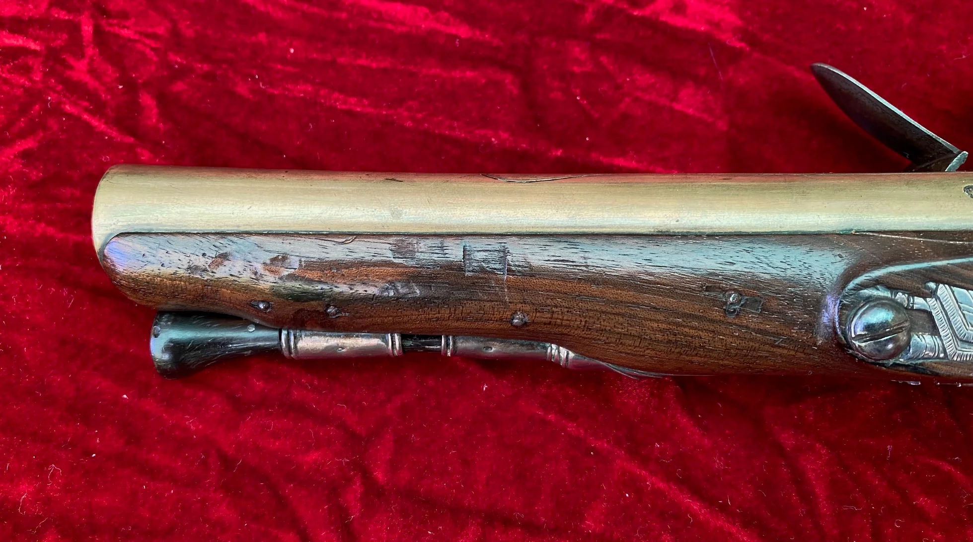 A Wonderful American Revolutionary War Period Silver Mounted Georgian Brass Barrel English Flintlock Officer's Pistol by WILSON - Image 7