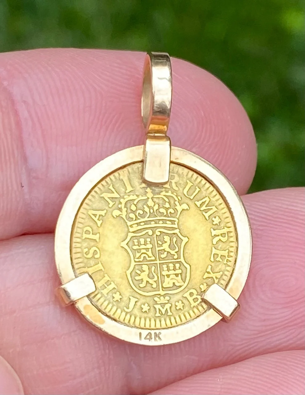 A Wonderful Antique Spanish Old World 1752 Dated 1/2 Escudos Gold Coin set in a 14K Gold Bezel - Image 6