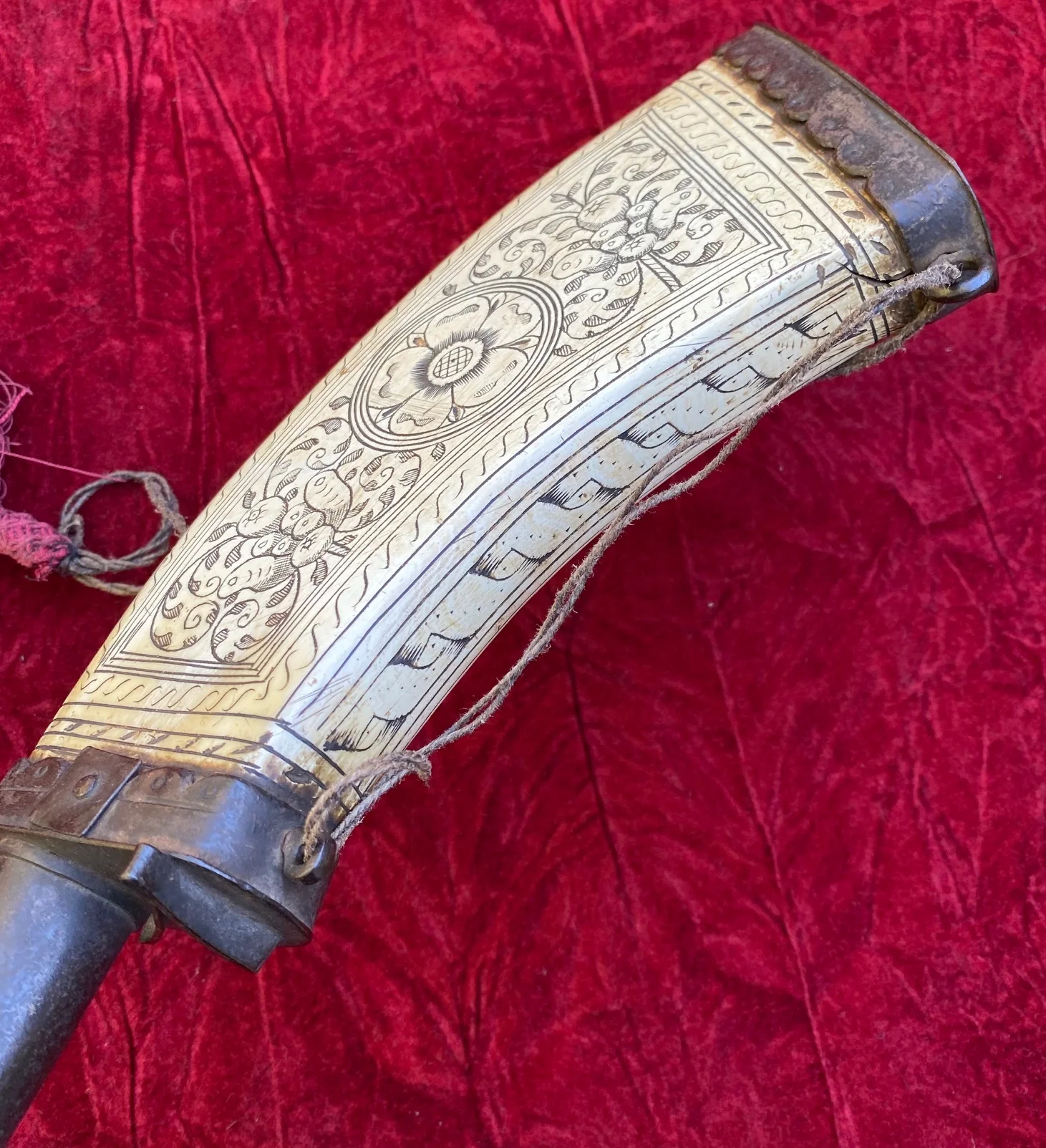 A Wonderful Antique 17th Century European Wheel-Lock Powder Flask - Image 12