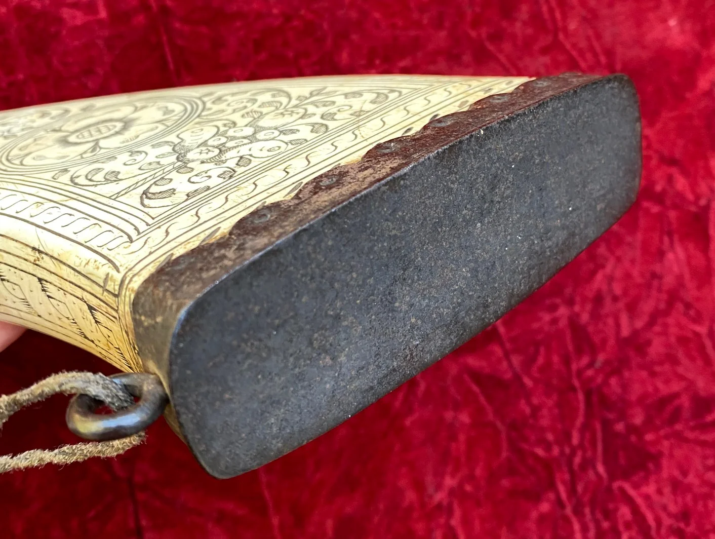 A Wonderful Antique 17th Century European Wheel-Lock Powder Flask - Image 8
