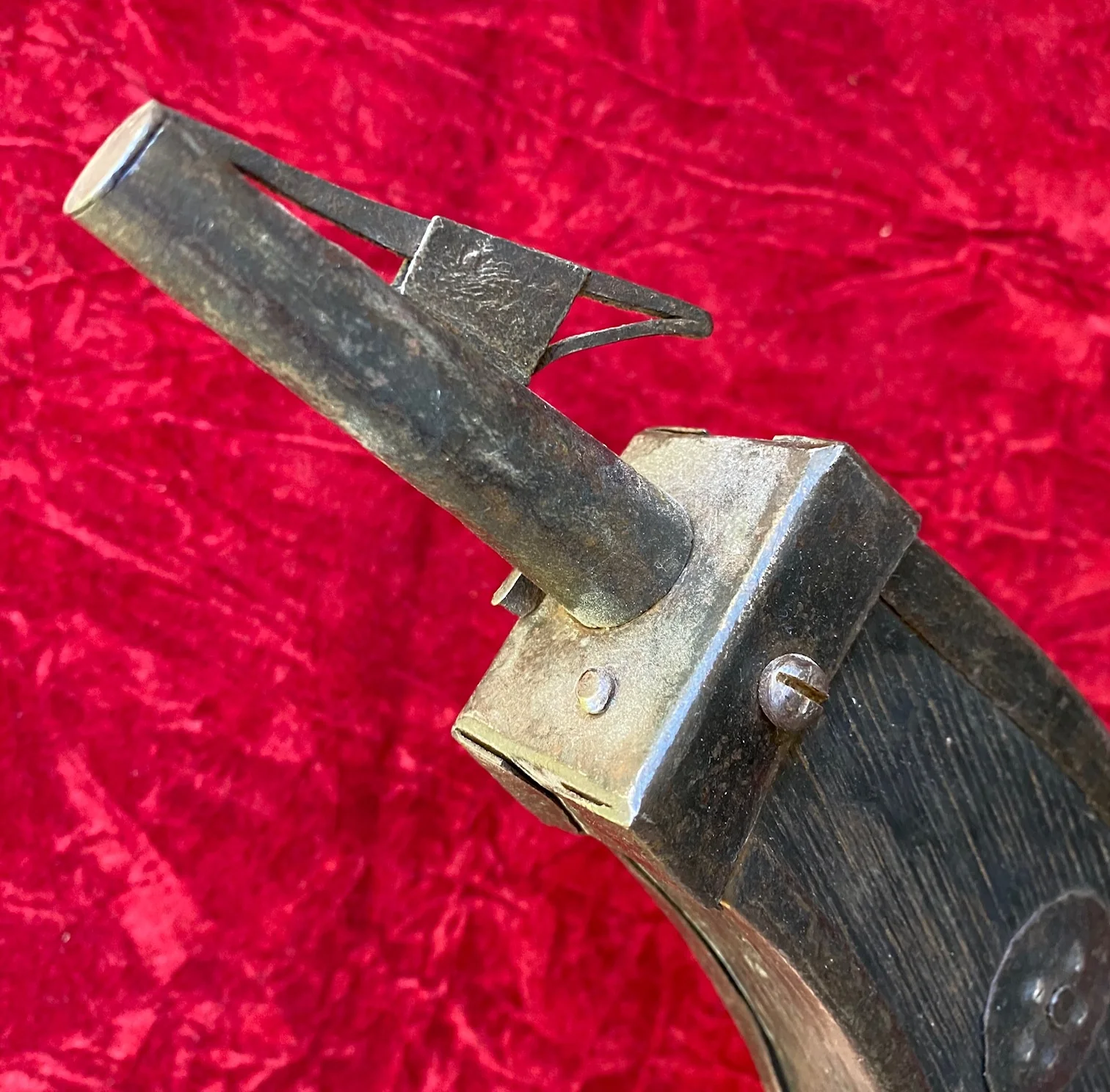 An Antique 17th Century Wheel-Lock Powder Flask - Image 6