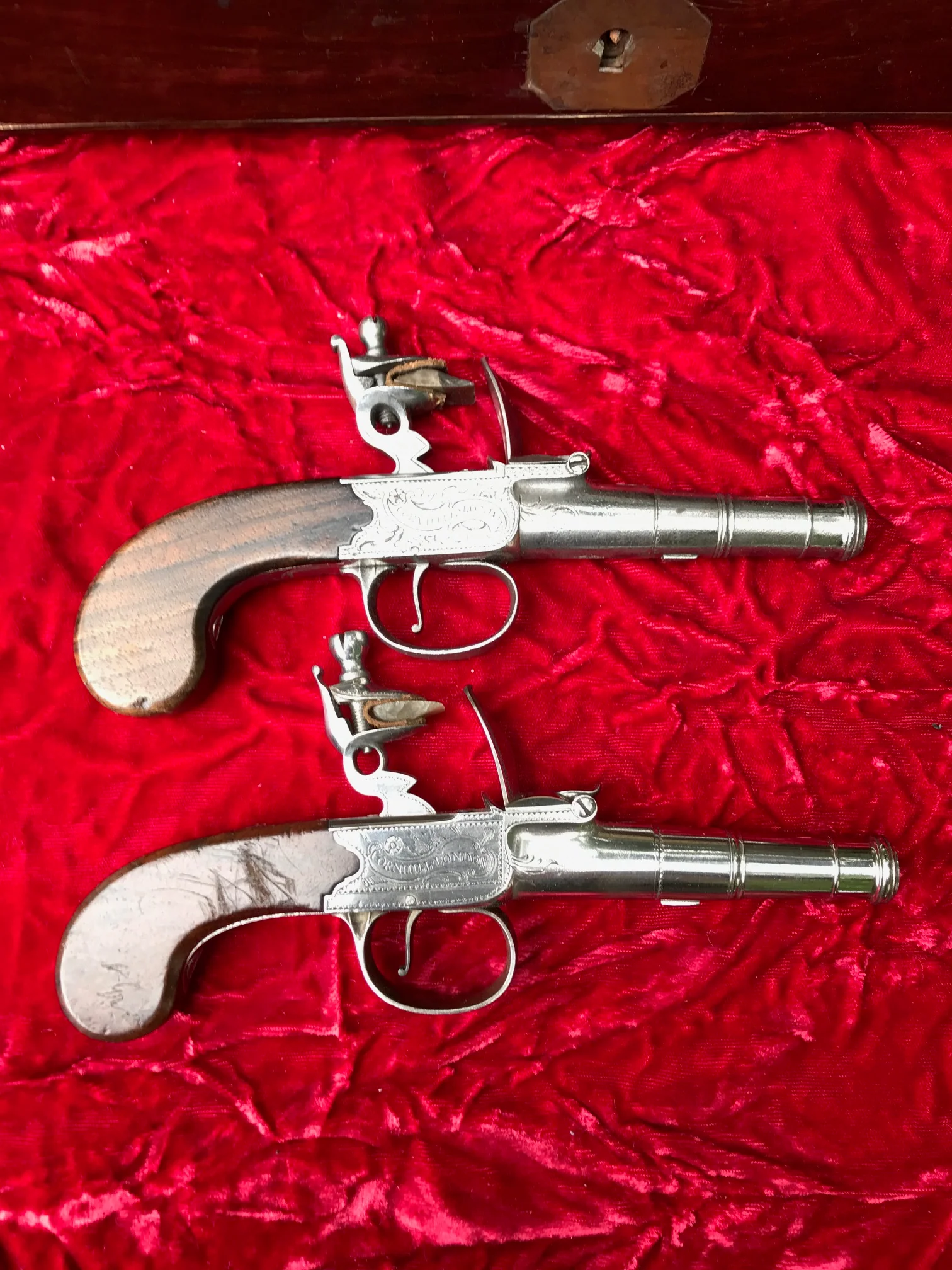 Wonderful Cased Pair of English Flintlock Box-Lock Pistol by HEYLIN, LONDON - Image 8