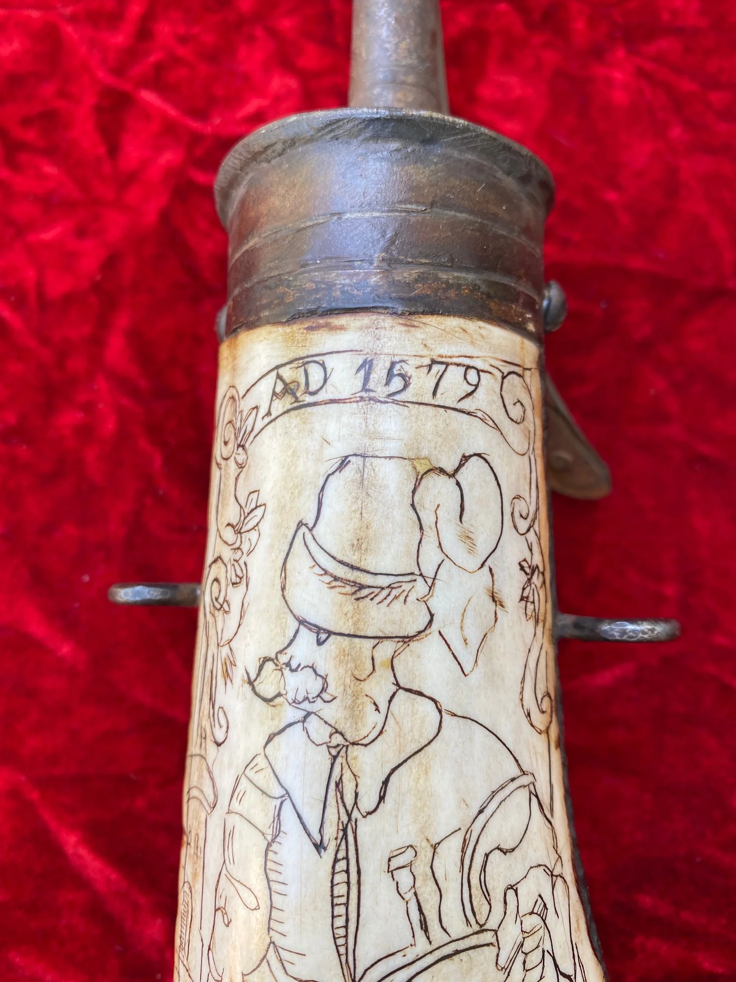 1579 Dated German/Austrian Wheellock Musketeer's Powder Flask - Image 2