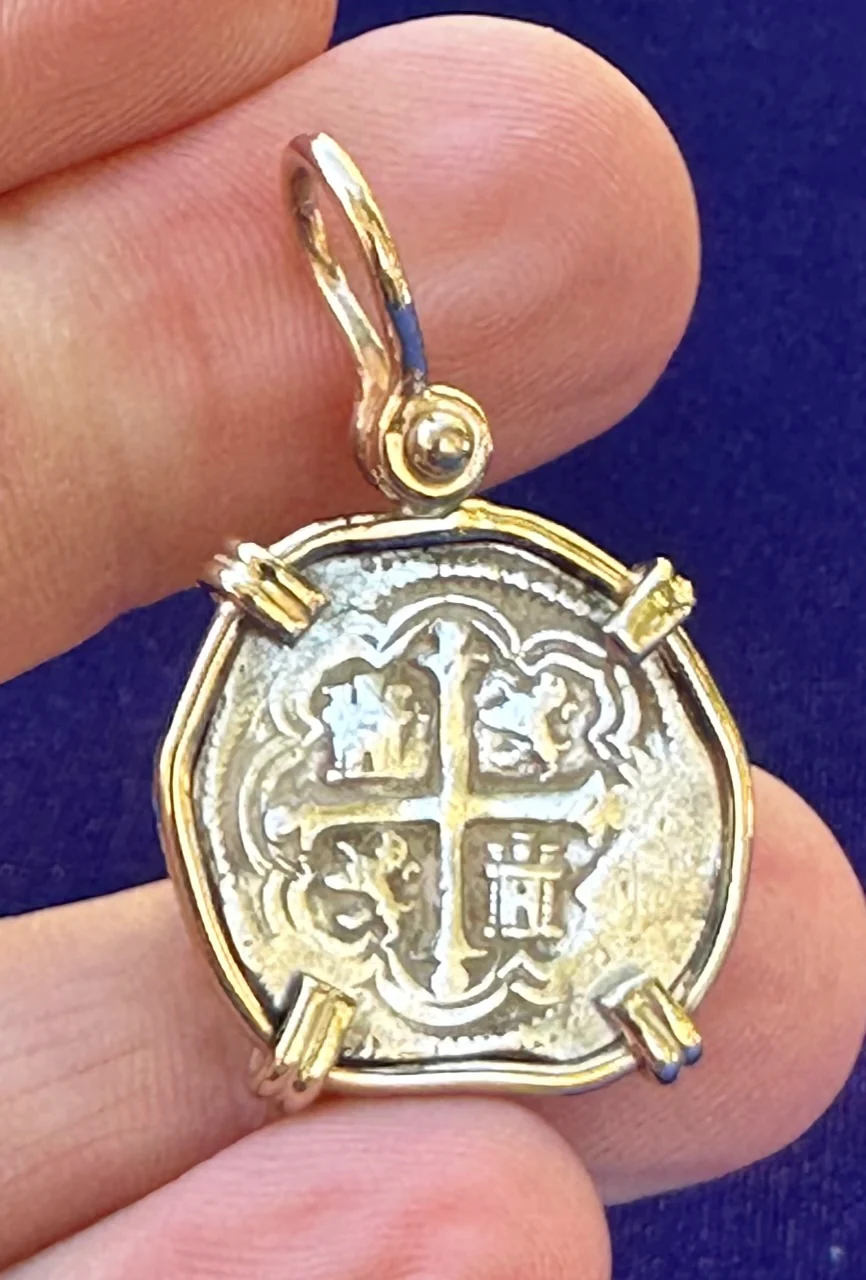 PIRATE TREASURE !!! Silver 1 Real COB set in an 14k. Gold Bezel - Image 6
