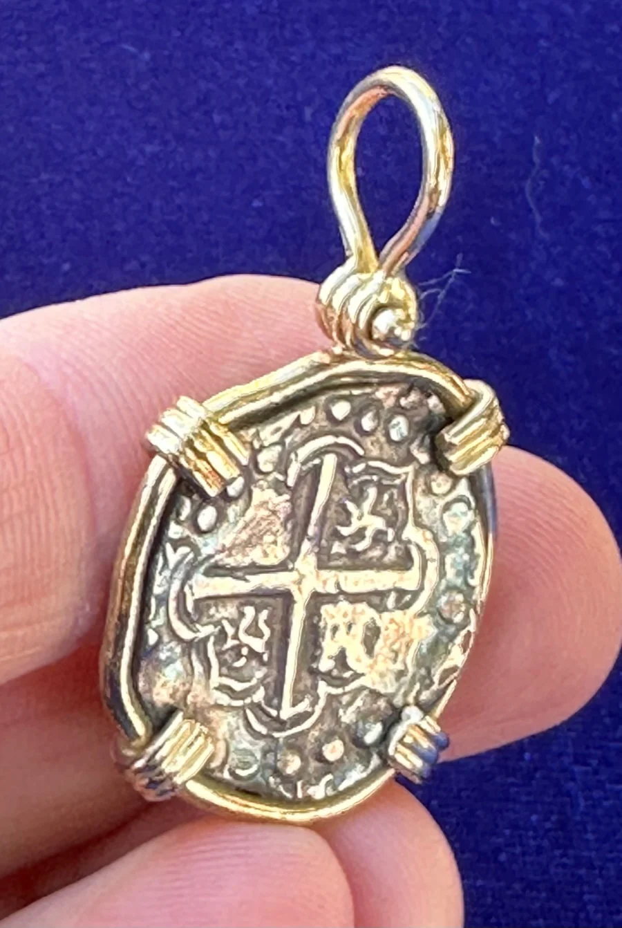 PIRATE TREASURE !!! Silver 2 Reales COB set in an 14k. Gold Bezel - Image 8