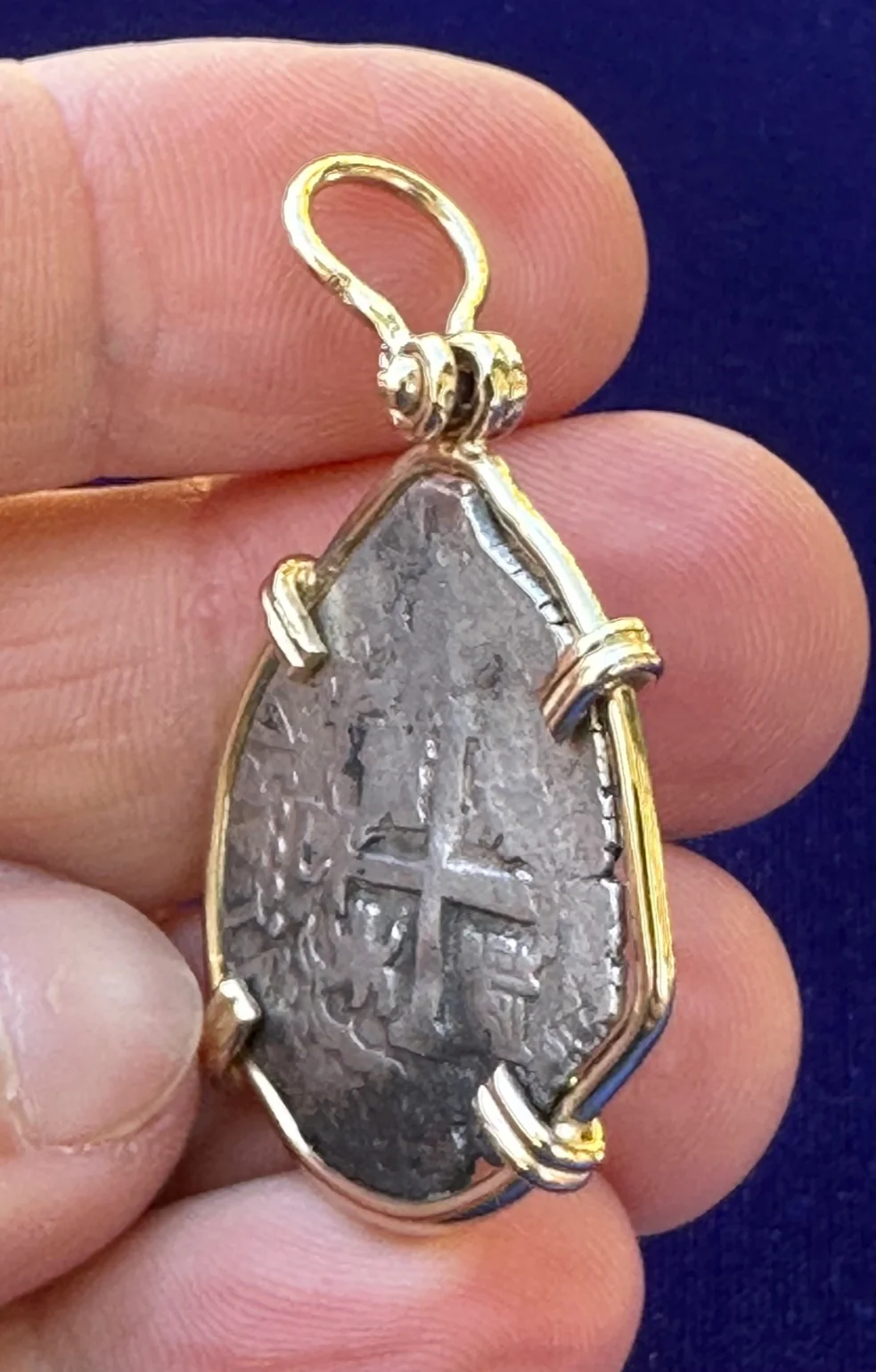 PIRATE TREASURE !!! Silver 2 Reales COB set in an 14k. Gold Bezel - Image 7