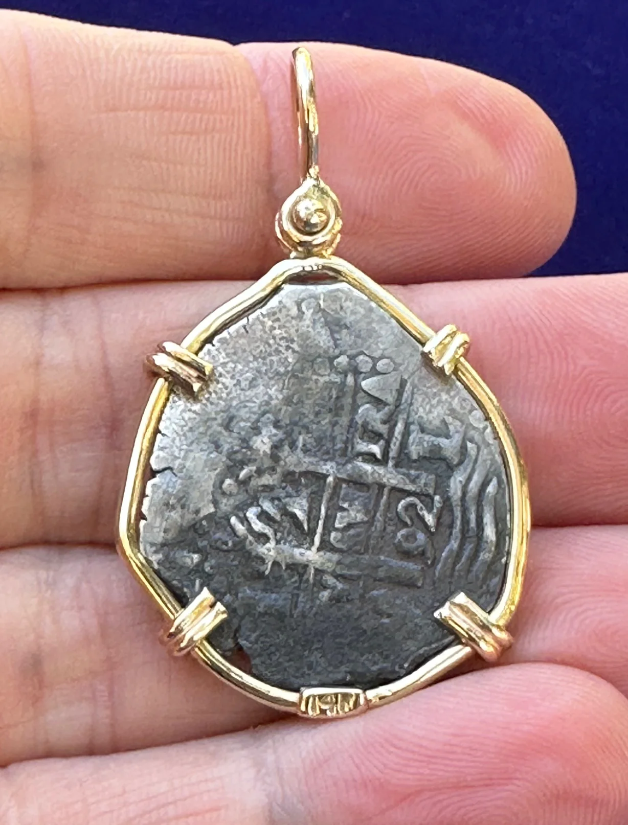 PIRATE TREASURE !!! Silver 2 Reales COB set in an 14k. Gold Bezel - Image 8