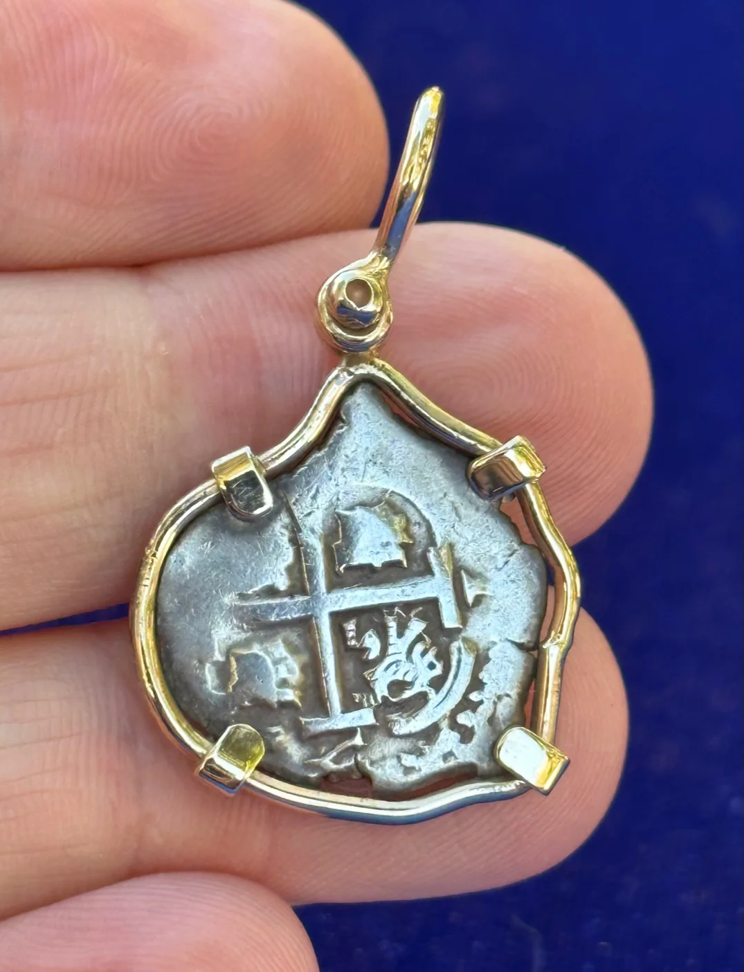 PIRATE TREASURE !!! Silver 1 Real COB set in an 14k. Gold Bezel - Image 6