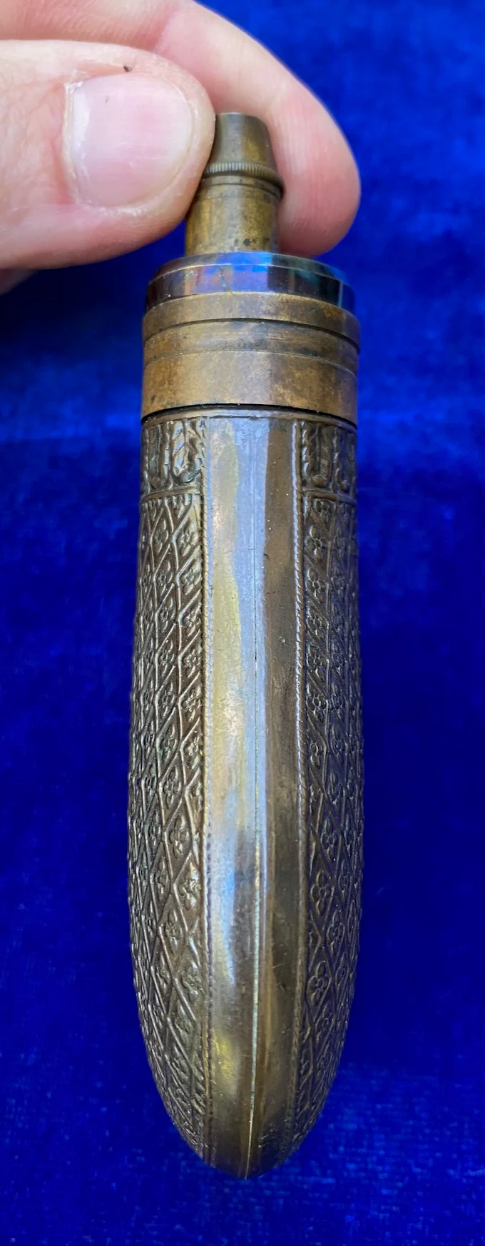 Wonderful Pistol Size Powder Flask - Image 4