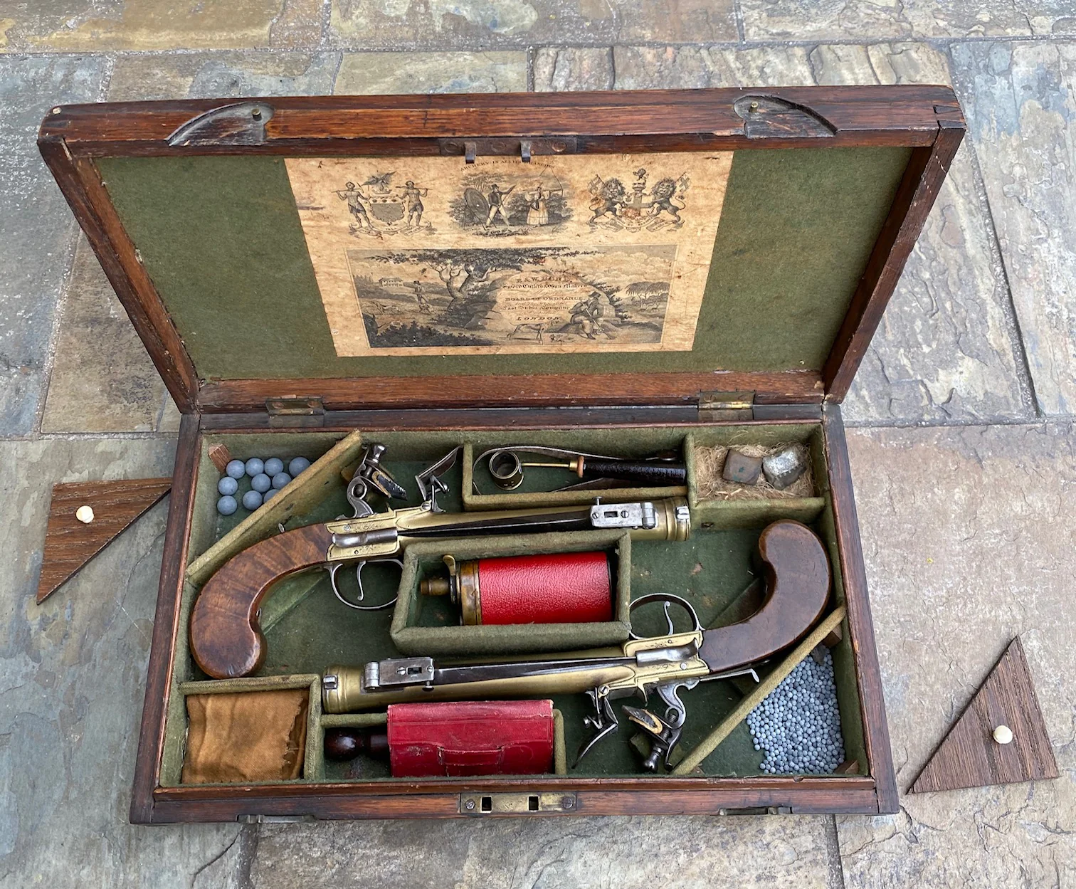 A Fantastic Cased Pair of English Flintlock Box-lock Blunderbuss Pistols by Williams, London - Image 4