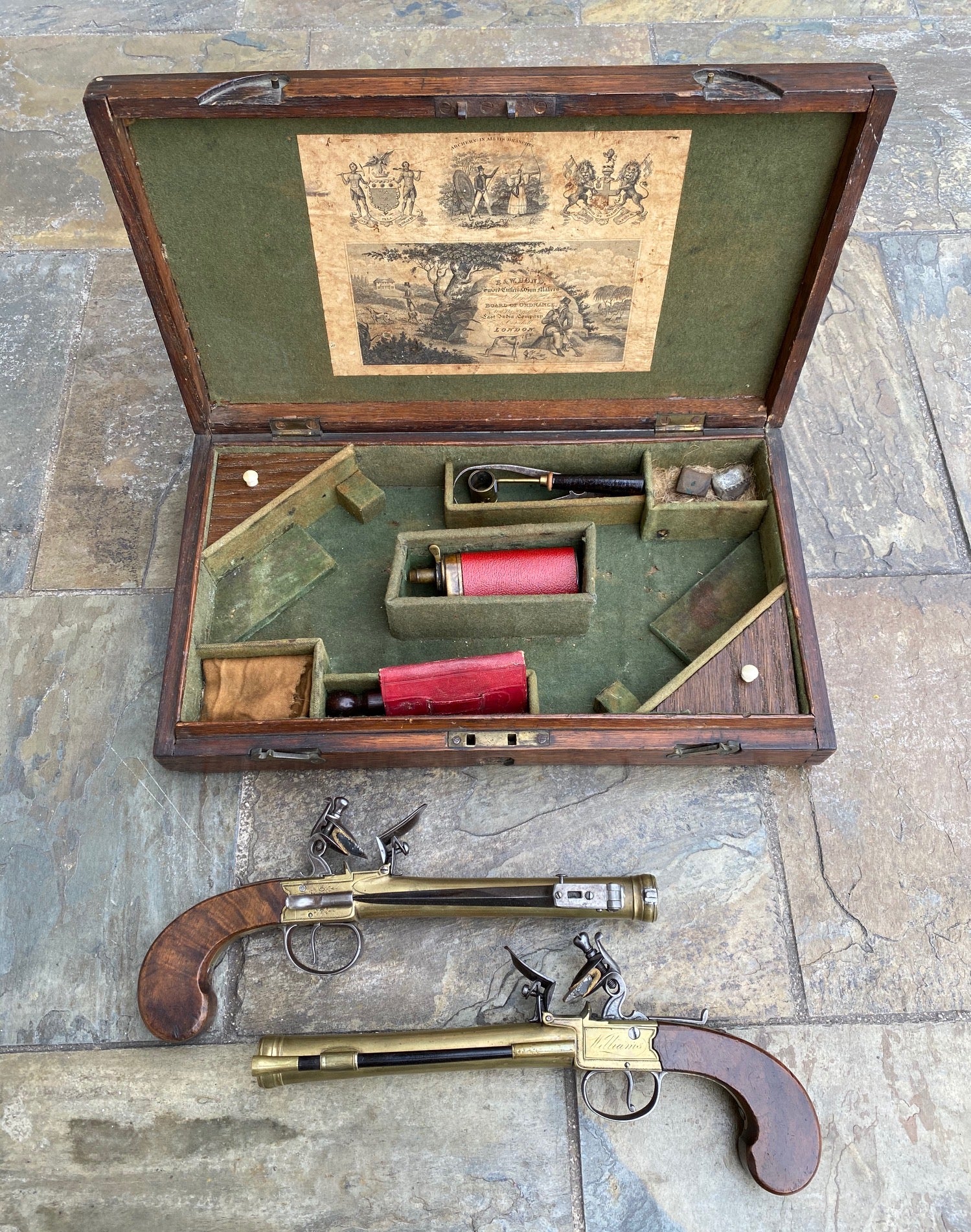A Fantastic Cased Pair of English Flintlock Box-lock Blunderbuss Pistols by Williams, London - Image 5