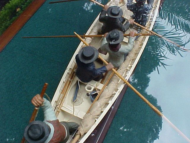 Encased Model of an American Whaling Launch w/Crew, #933 Nautical Antiques - Image 5
