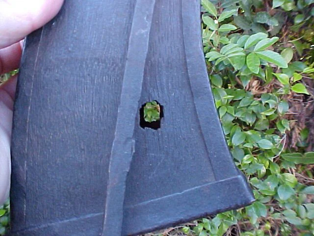 Fantastic 17th Century Wheel-Lock Powder Flask with Pistol shot hole - Image 6