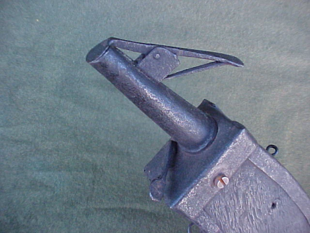 Fantastic 17th Century Wheel-Lock Powder Flask with Pistol shot hole - Image 8