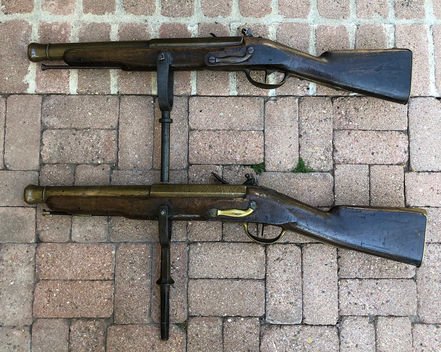 A Remarkably RARE (PAIR) of American Revolutionary War Period Massive French Naval Bronze/Brass Flintlock Swivel Cannons (ESPINGOLE) - Image 15