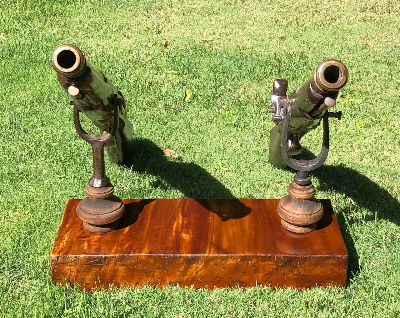 A Remarkably RARE (PAIR) of American Revolutionary War Period Massive French Naval Bronze/Brass Flintlock Swivel Cannons (ESPINGOLE) - Image 23