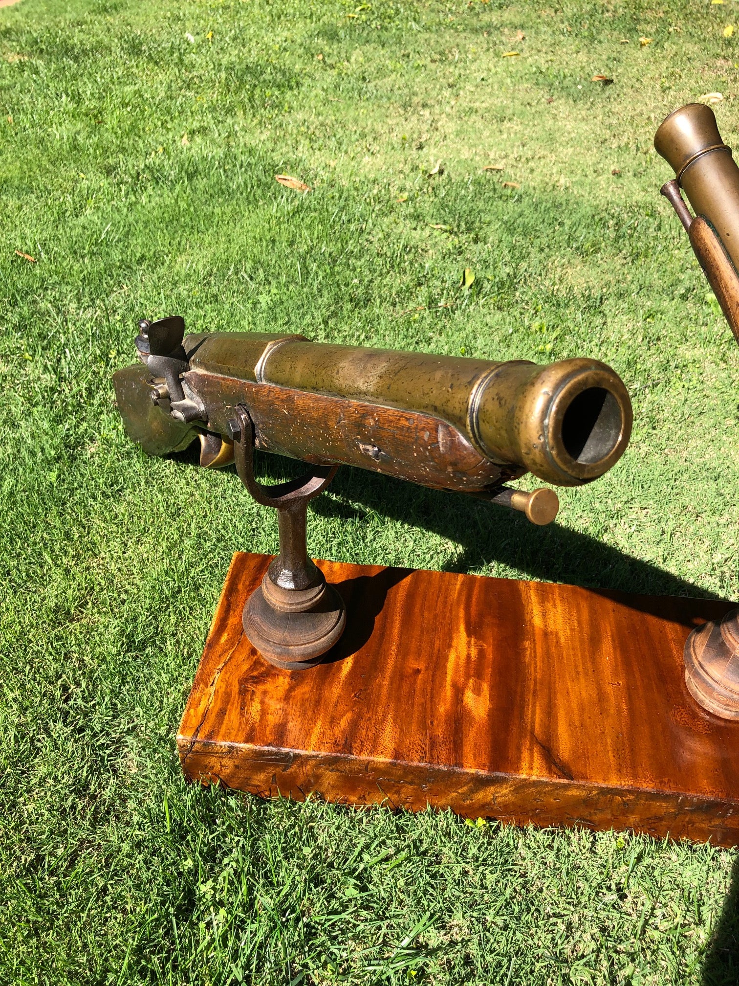 A Remarkably RARE (PAIR) of American Revolutionary War Period Massive French Naval Bronze/Brass Flintlock Swivel Cannons (ESPINGOLE) - Image 26