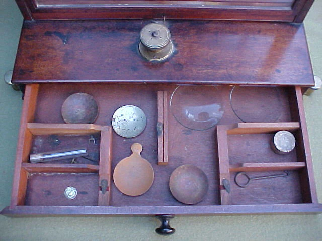 Gold Scale (Encased) by DEGRAVE SHORTS, FANNER, LONDON, #822 Antiquery - Image 10